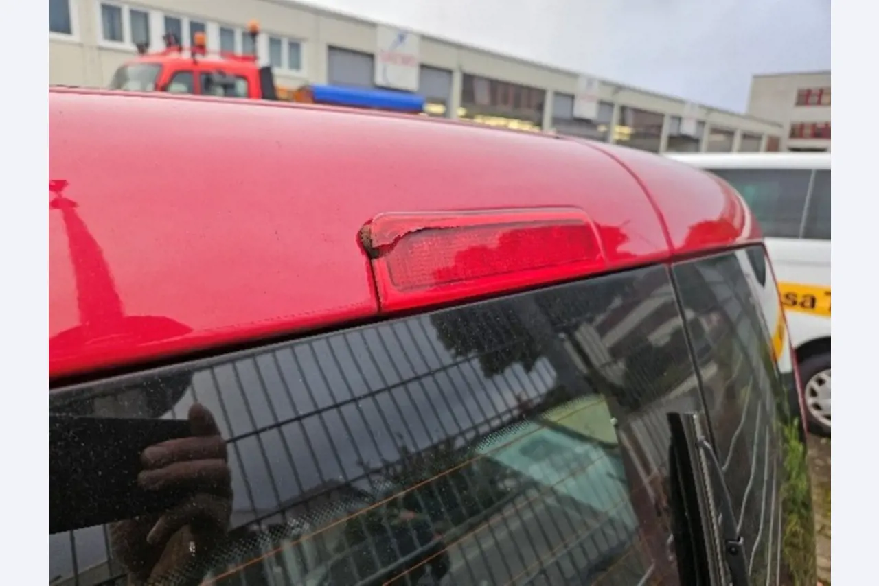 Vehículos cedidos por el aeropuerto de Hamburgo-10