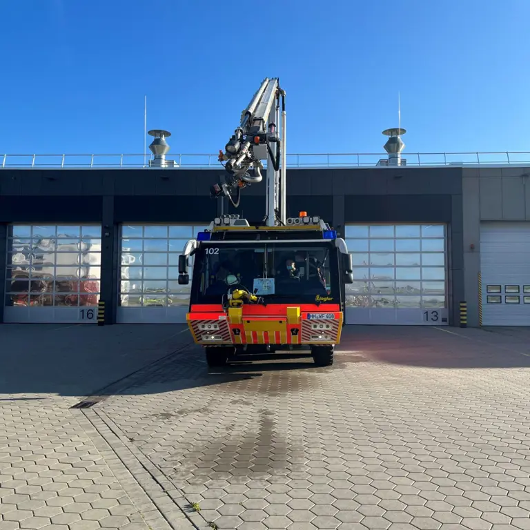 Letištní hasicí vozidlo 8x8 (FLF 3) MAN + Albert Zeigler