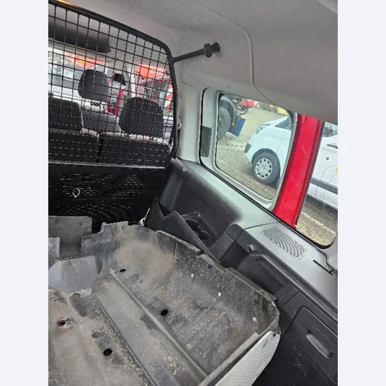 Vehículos cedidos por el aeropuerto de Hamburgo-17