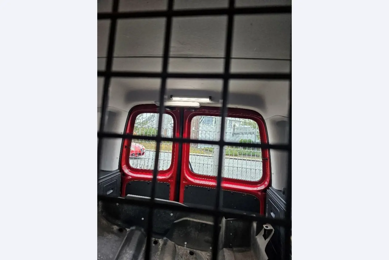 Vehículos cedidos por el aeropuerto de Hamburgo-9