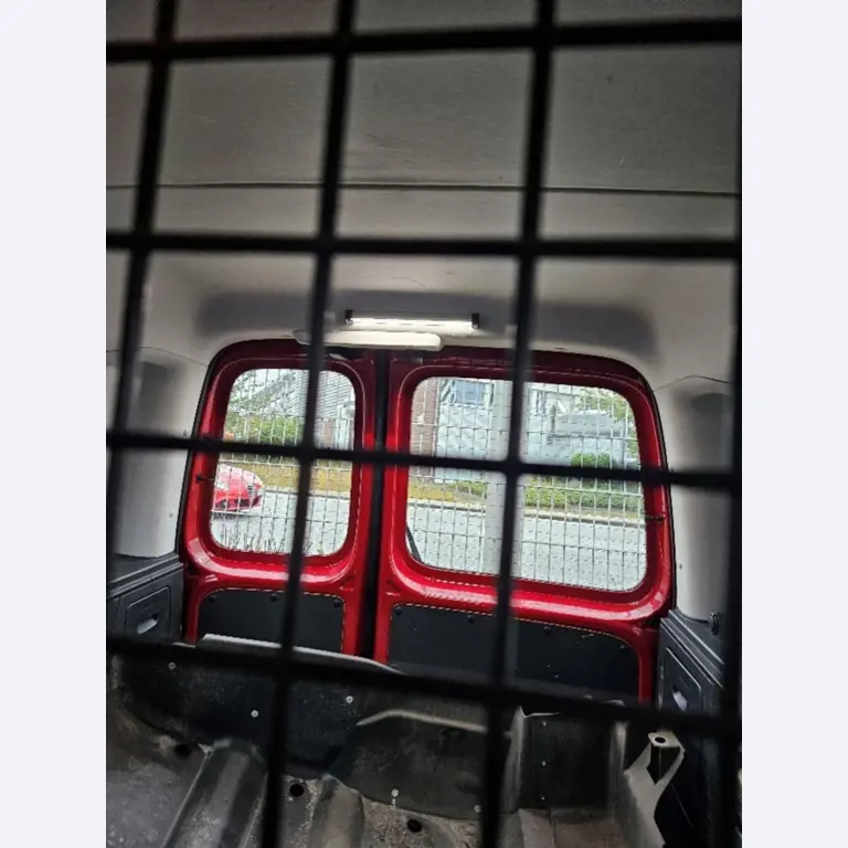 Vehículos cedidos por el aeropuerto de Hamburgo-9