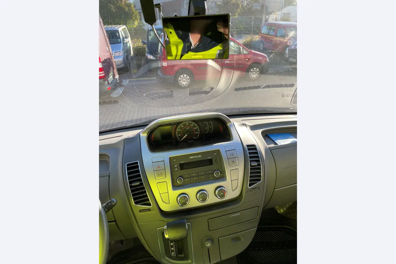 Landbouwuitrusting uit de luchthavenomgeving-10