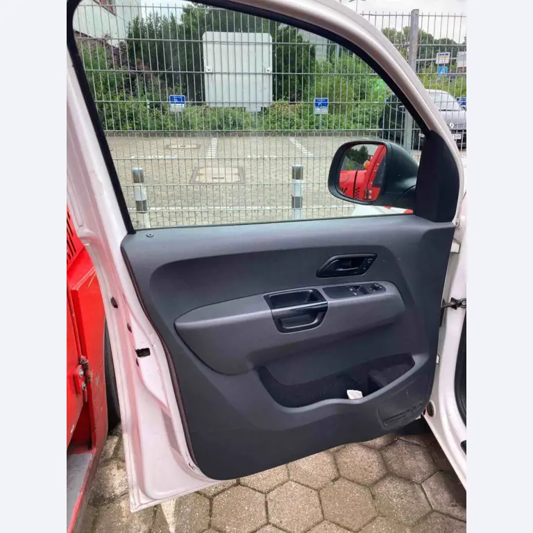 Landbouwuitrusting uit de luchthavenomgeving-12