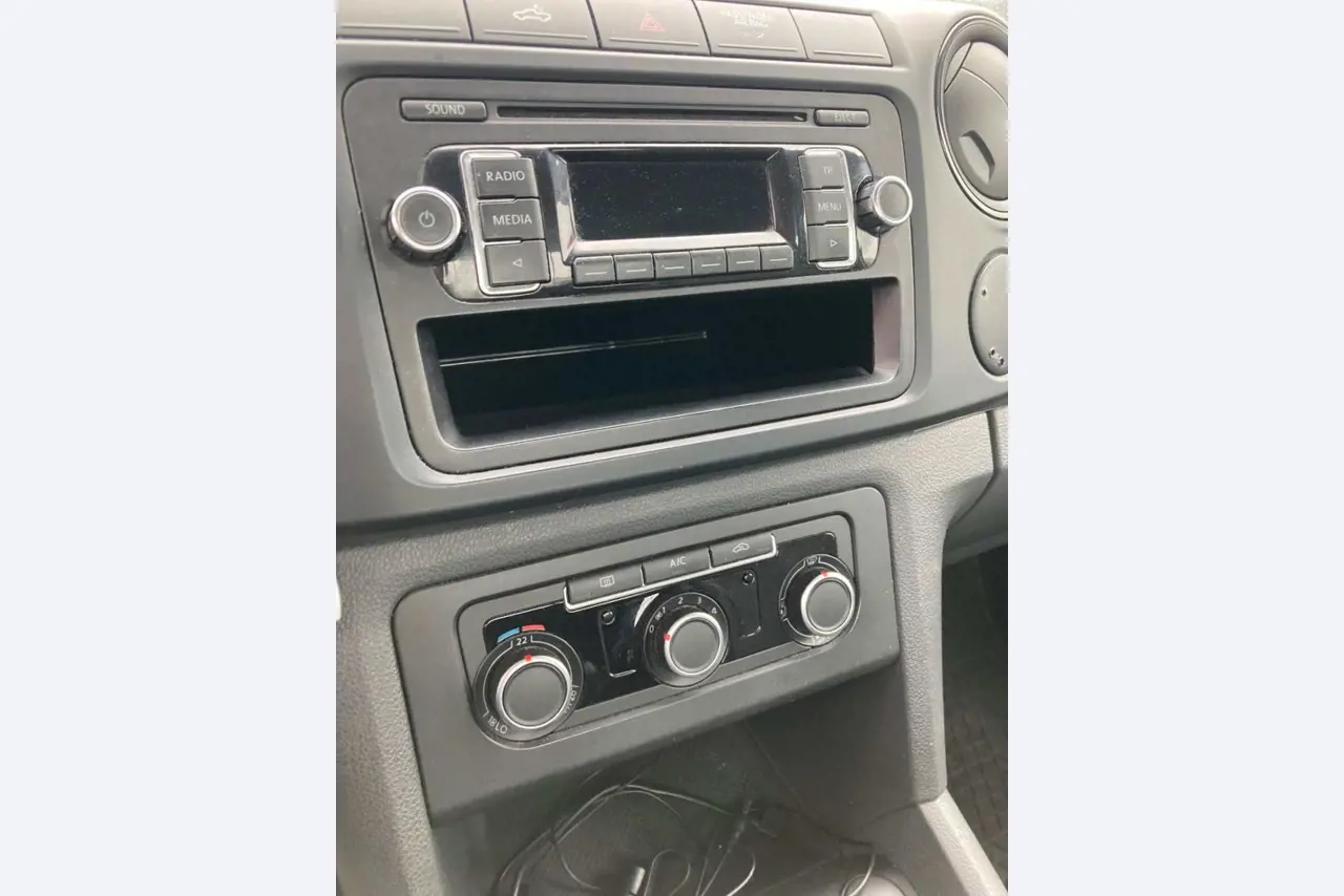 Landbouwuitrusting uit de luchthavenomgeving-17