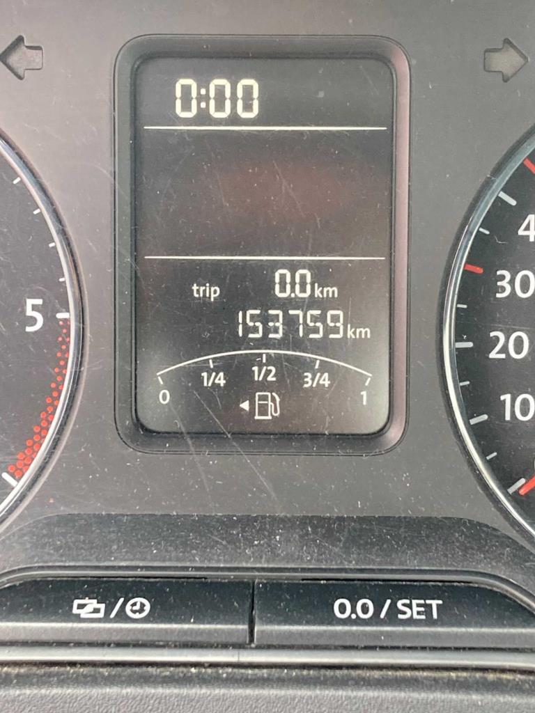 Landwirtschaftliches Gerät aus dem Flughafenumfeld-18