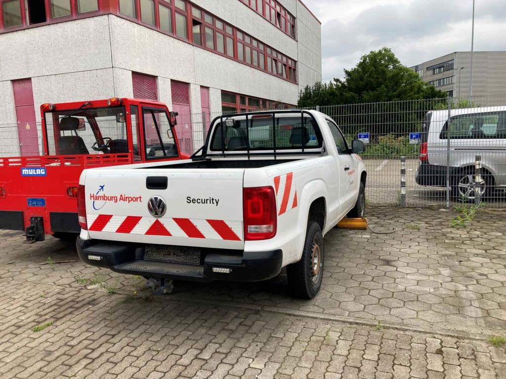 Landwirtschaftliches Gerät aus dem Flughafenumfeld-2