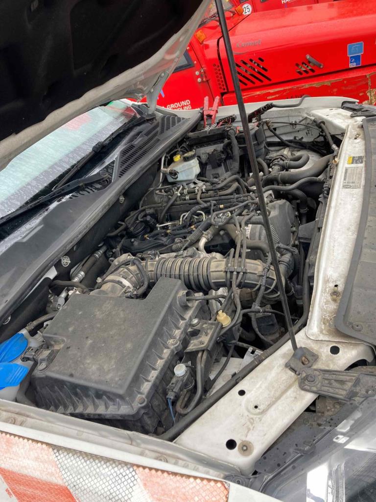 Landwirtschaftliches Gerät aus dem Flughafenumfeld-20