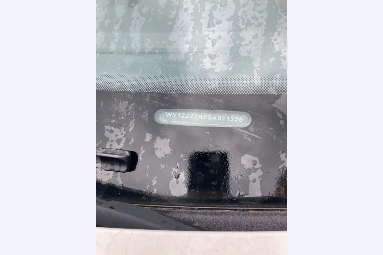 Landbouwuitrusting uit de luchthavenomgeving-21