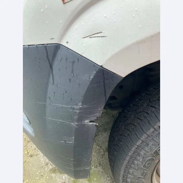 Landbouwuitrusting uit de luchthavenomgeving-22