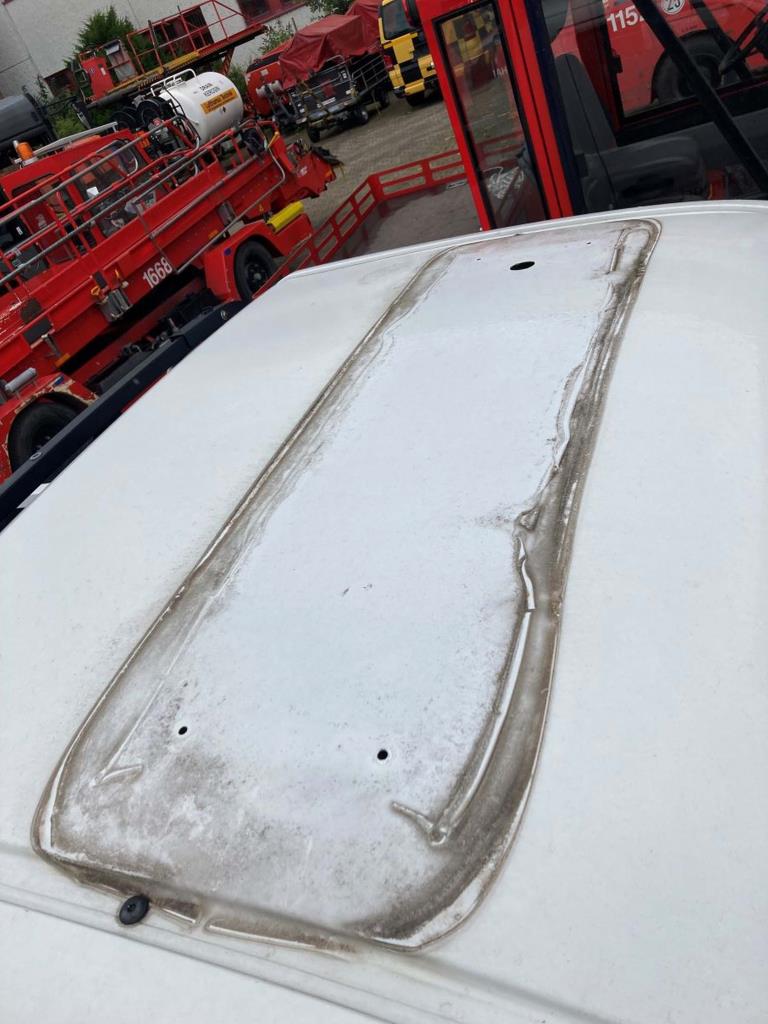 Landwirtschaftliches Gerät aus dem Flughafenumfeld-24