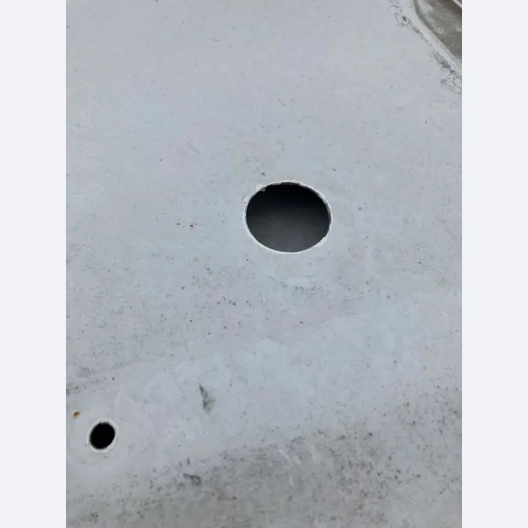 Landbouwuitrusting uit de luchthavenomgeving-25