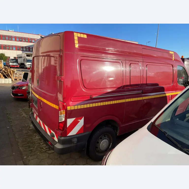 Landbouwuitrusting uit de luchthavenomgeving-5