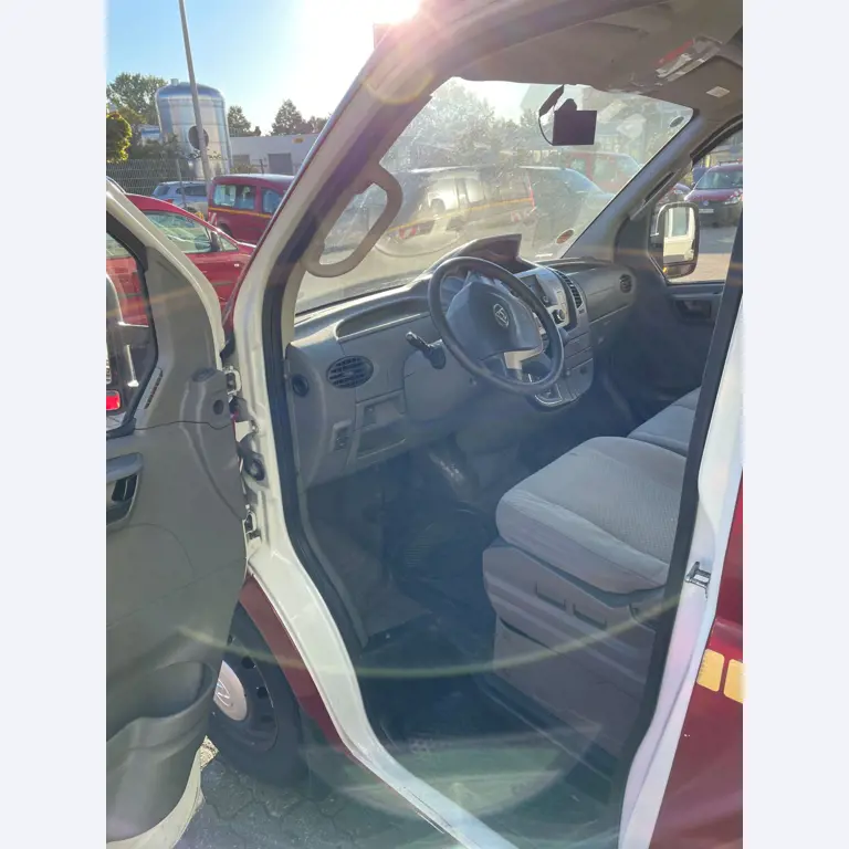 Landbouwuitrusting uit de luchthavenomgeving-8