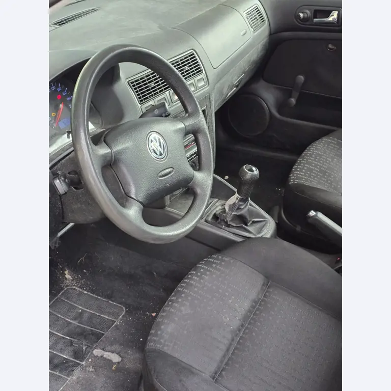 Vehículos cedidos por el aeropuerto de Hamburgo-9