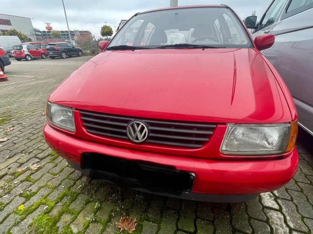 Landwirtschaftliches Gerät aus dem Flughafenumfeld-11