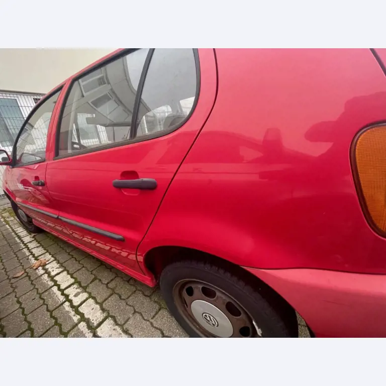 Landwirtschaftliches Gerät aus dem Flughafenumfeld-16