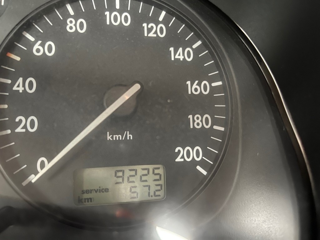 Landwirtschaftliches Gerät aus dem Flughafenumfeld-18