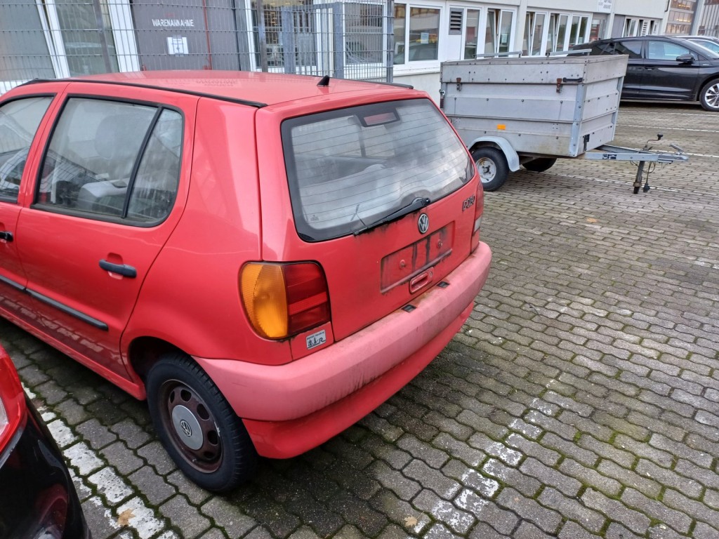 Landwirtschaftliches Gerät aus dem Flughafenumfeld-3