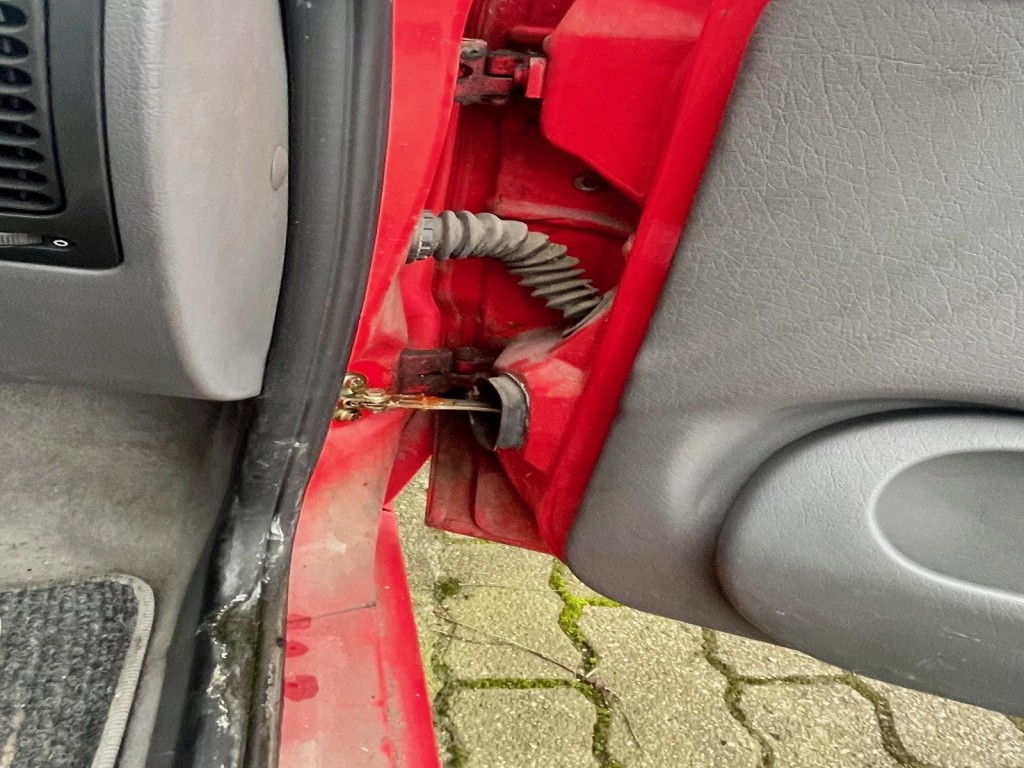 Landwirtschaftliches Gerät aus dem Flughafenumfeld-9