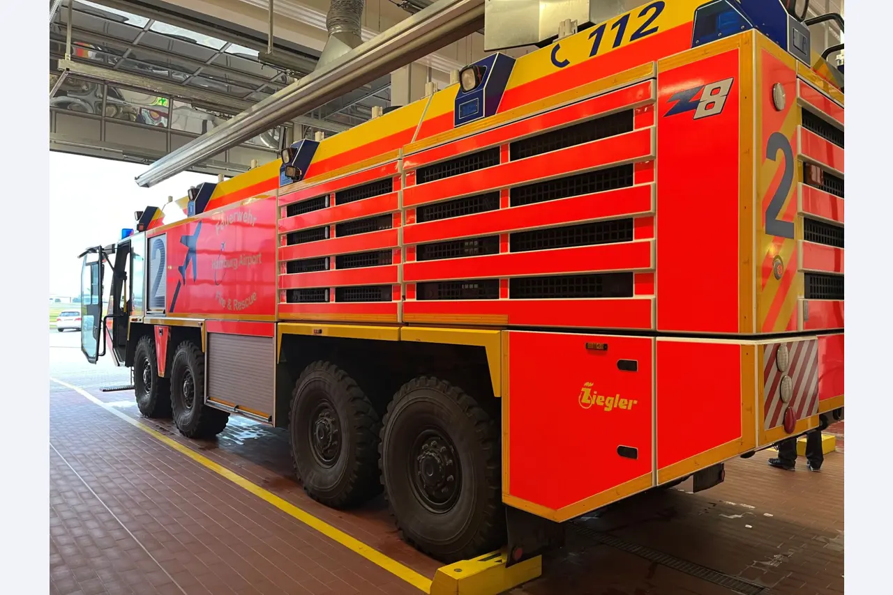 High-quality fire engines from Hamburg Airport-2
