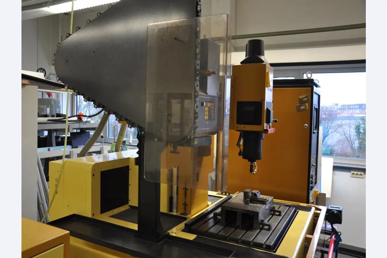 engineering and toolmaking equipment -2