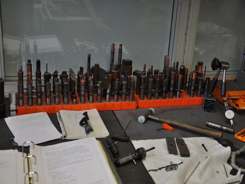 engineering and toolmaking equipment -12