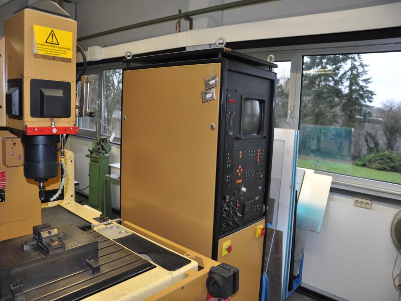 engineering and toolmaking equipment -5