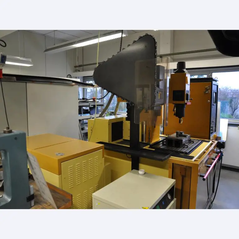 engineering and toolmaking equipment -6