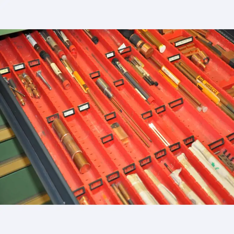 engineering and toolmaking equipment -8