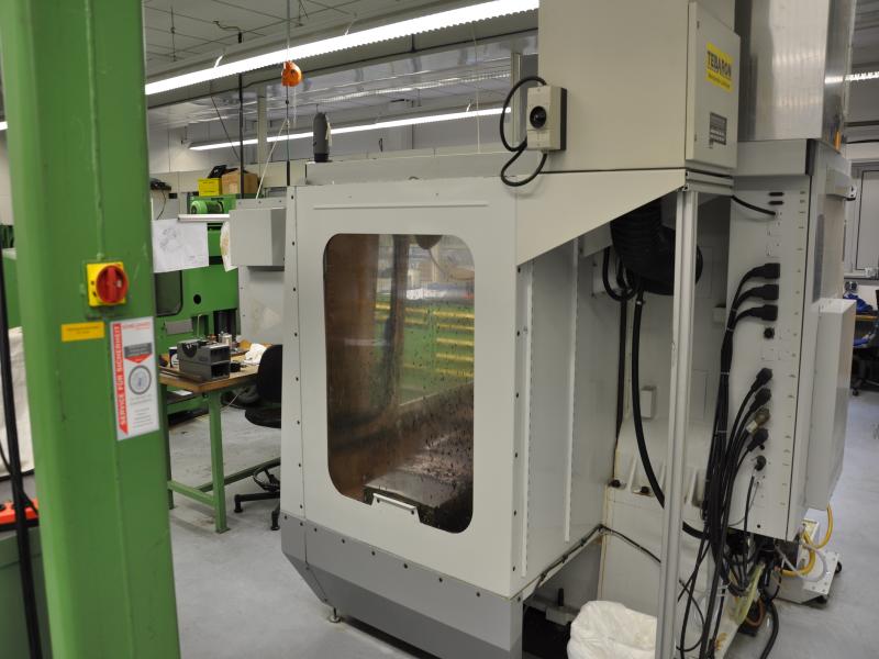 engineering and toolmaking equipment -6