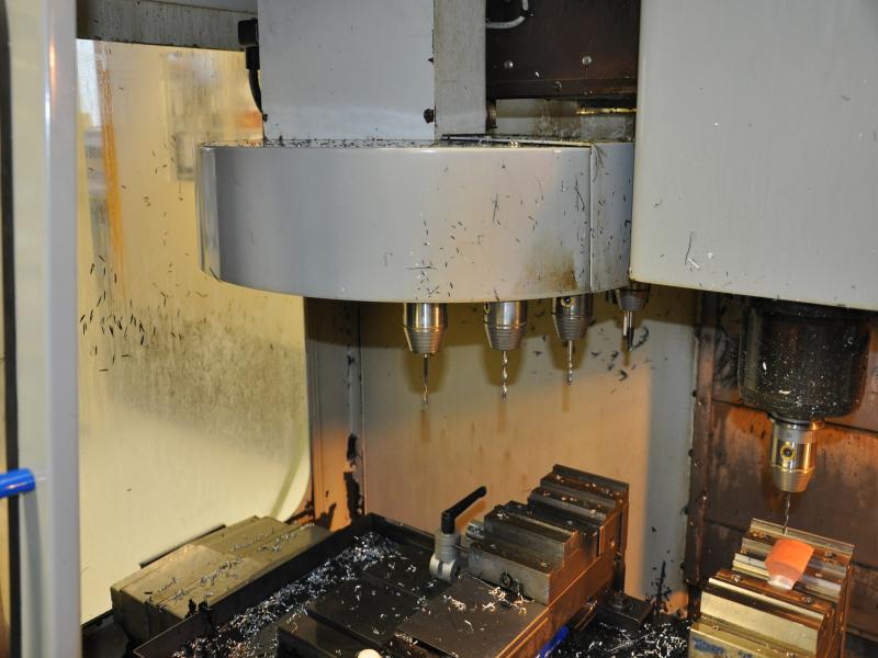 engineering and toolmaking equipment -7