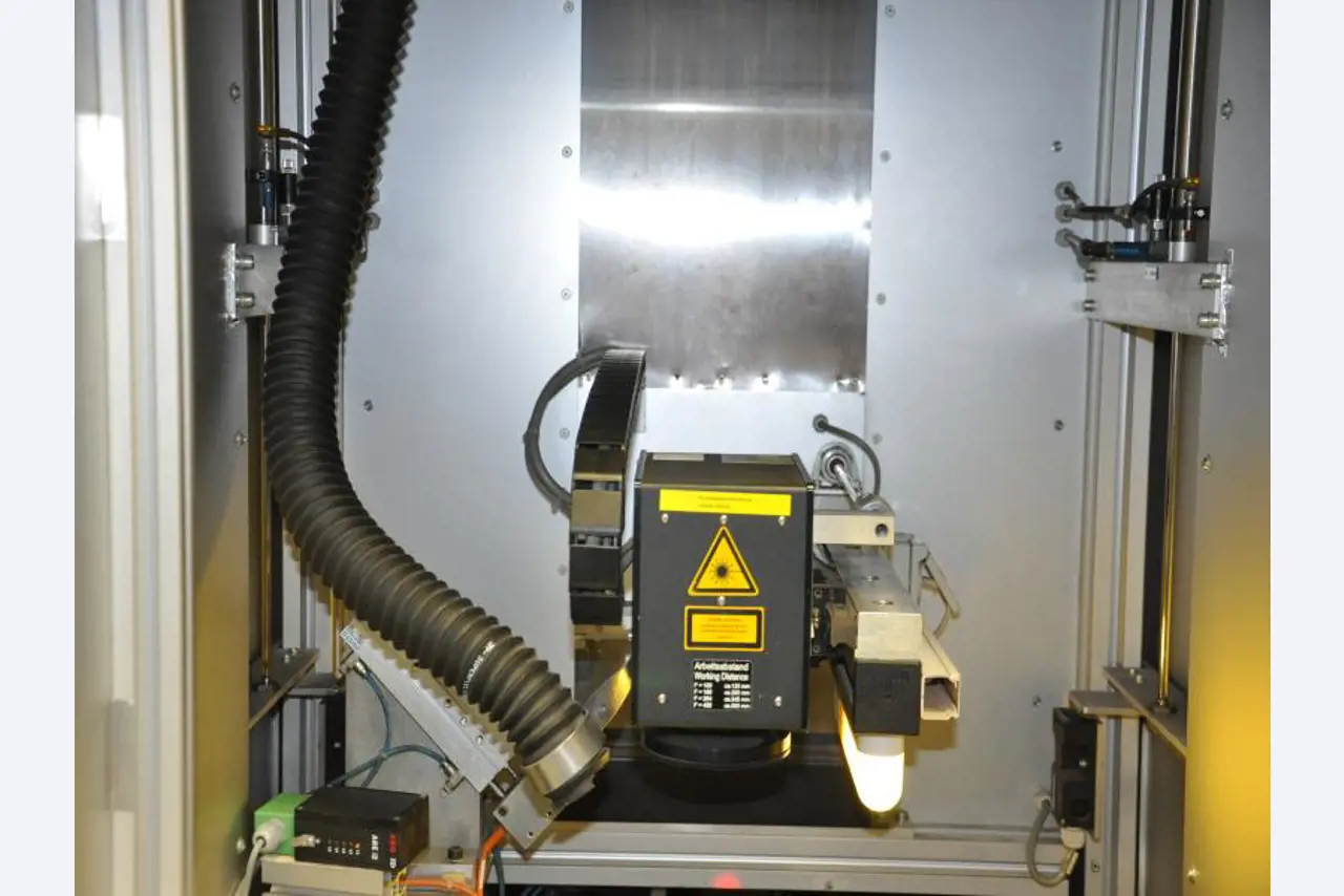 engineering and toolmaking equipment -4