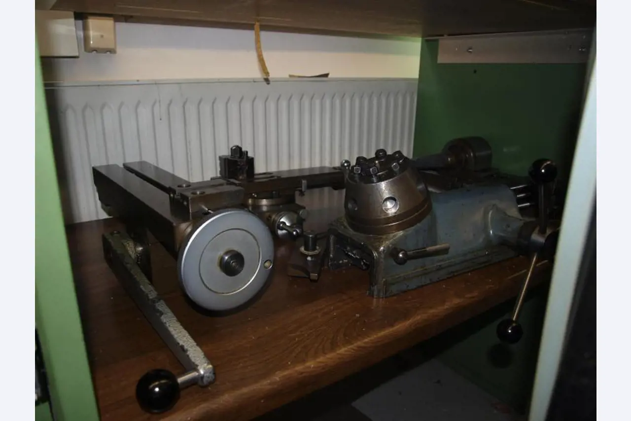 engineering and toolmaking equipment -2