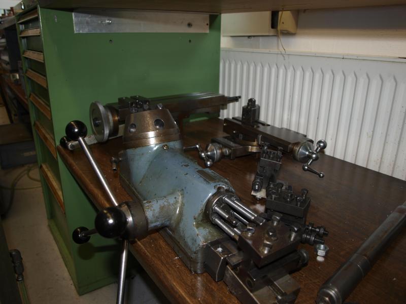 engineering and toolmaking equipment -4