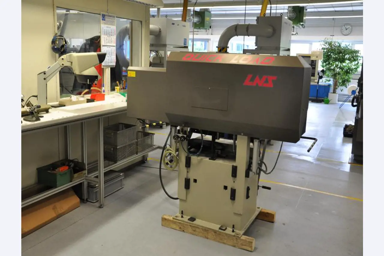 engineering and toolmaking equipment -4