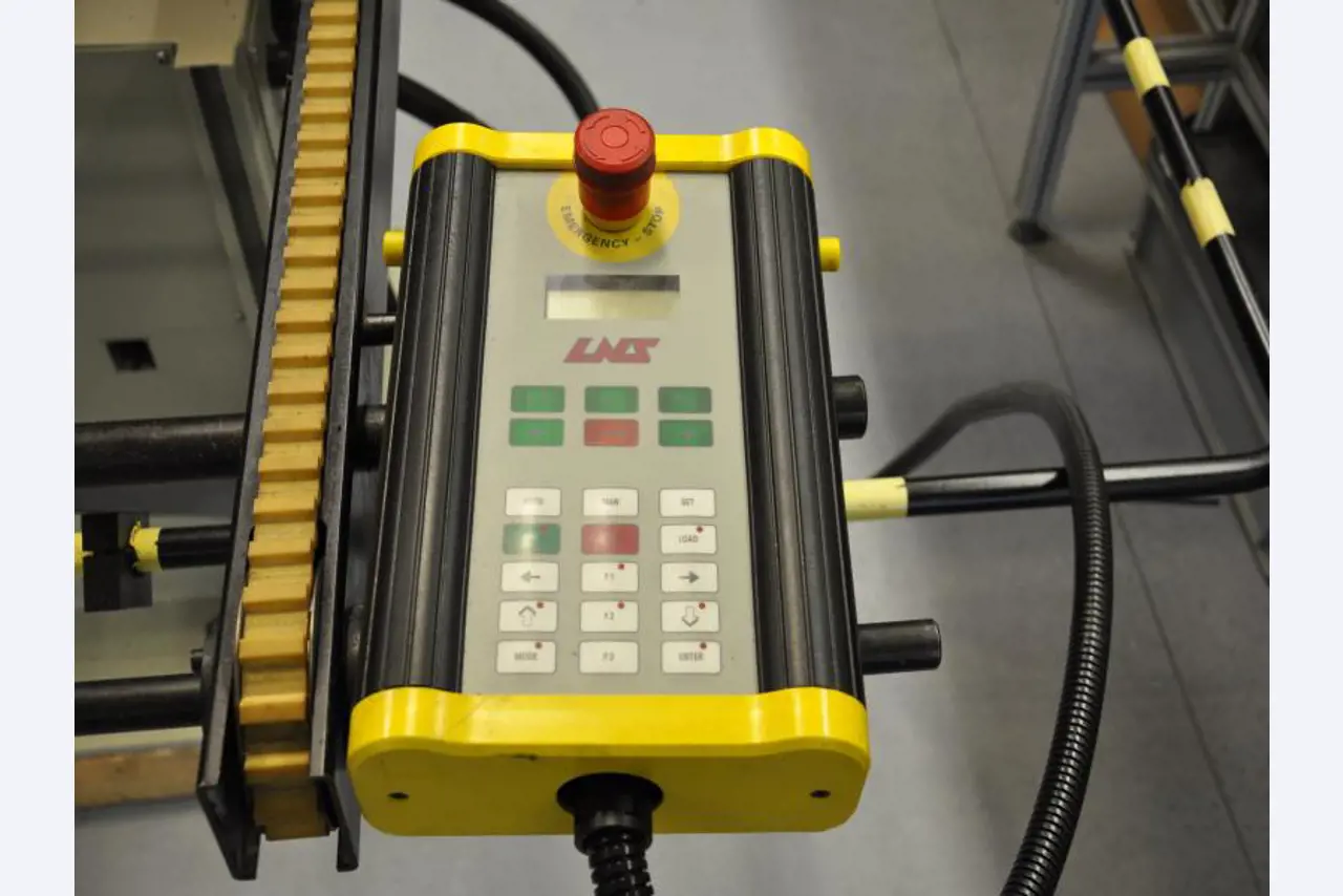 engineering and toolmaking equipment -5