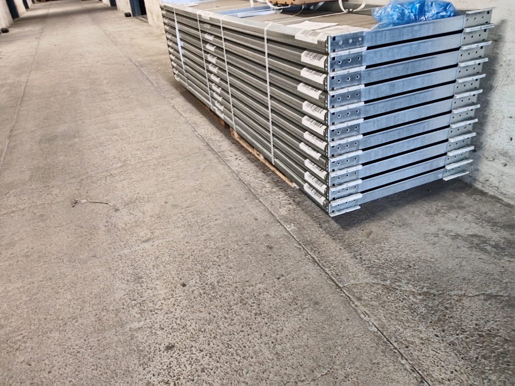 dobrze utrzymany sprzęt mechaniczny od Mann + Hummel-2