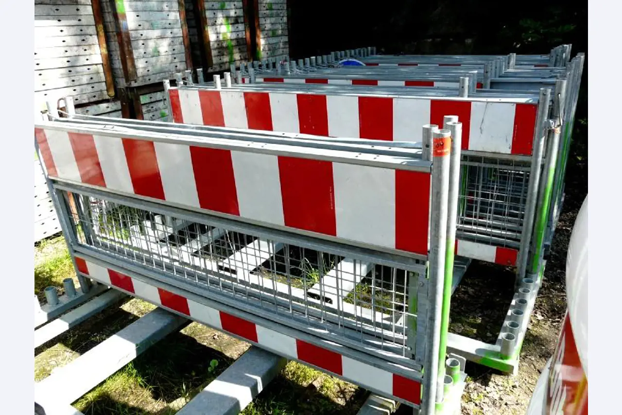 Egon Bessler KG / <br>Krautschneider Tiefbau GmbH-1