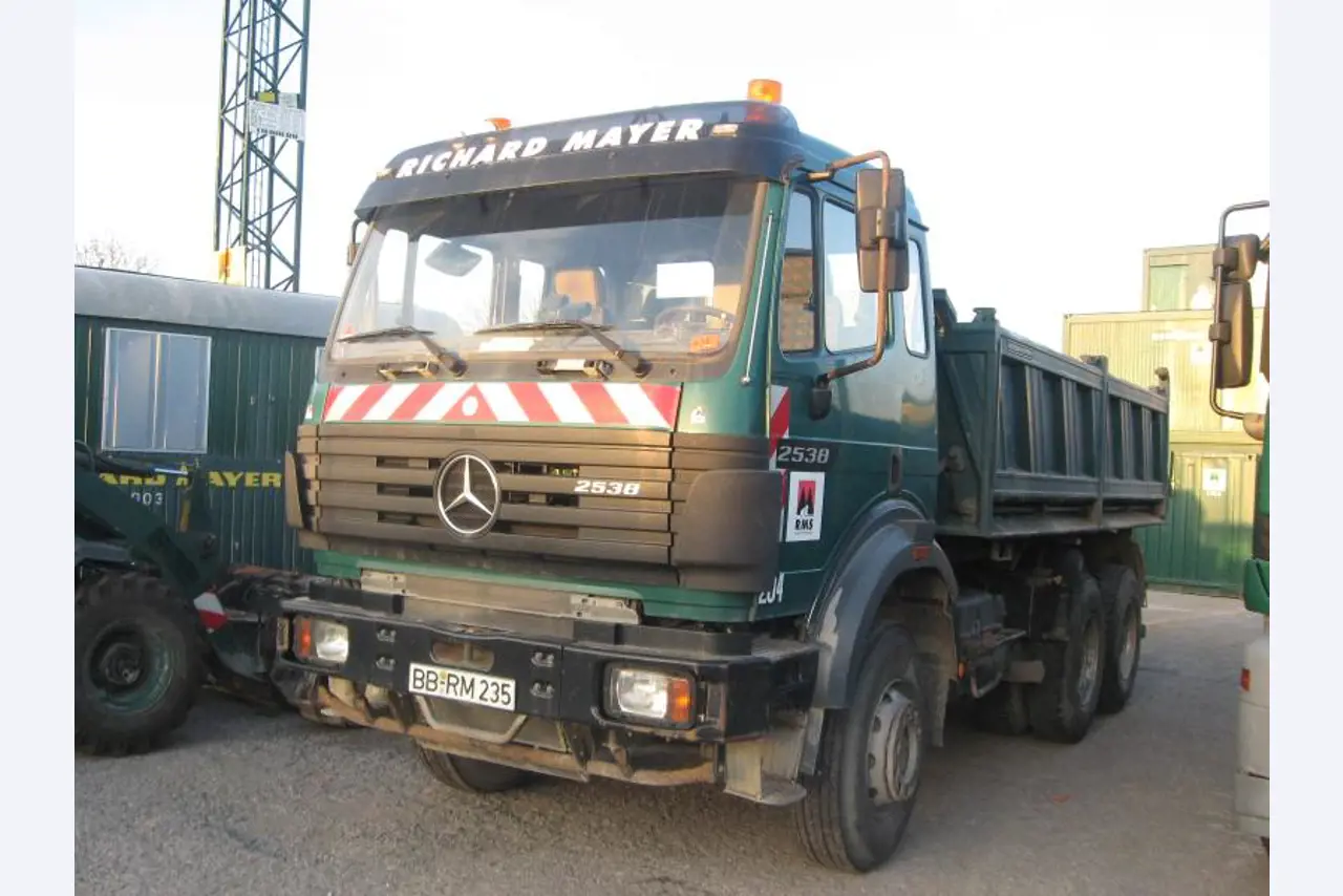 Richard Mayer GmbH & Co. KG Bauunternehmung, Sindelfingen-1