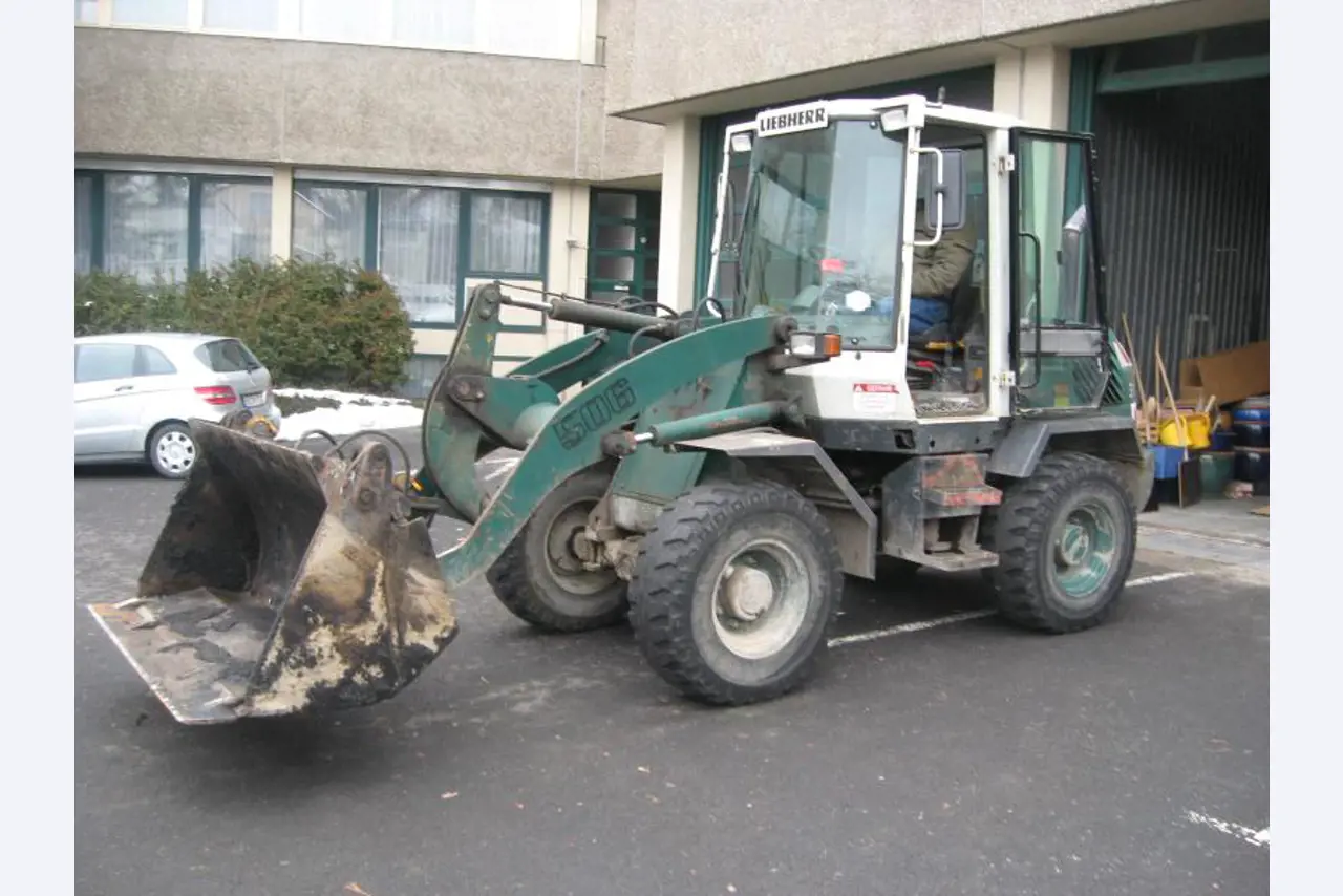 Richard Mayer GmbH & Co. KG Gradbeno podjetje, Sindelfingen-1