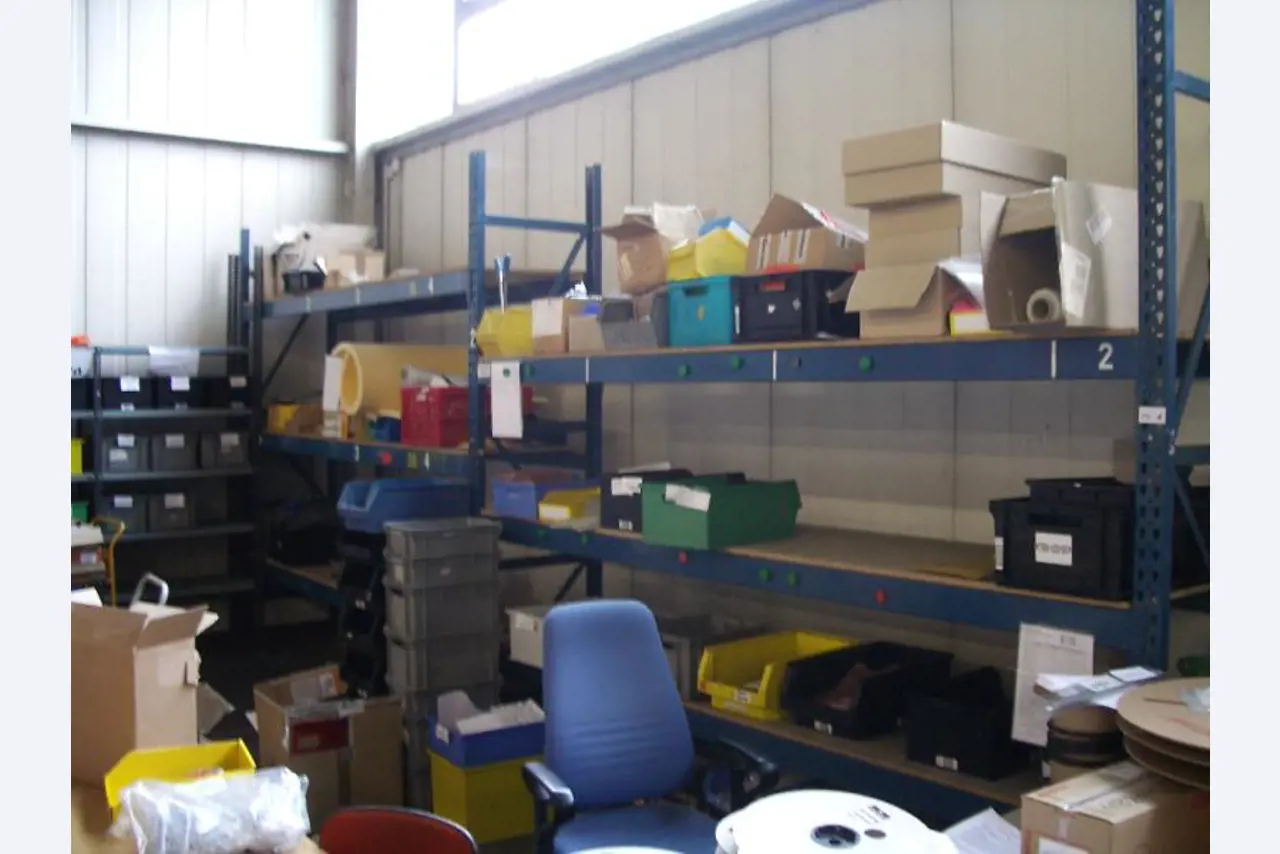 EM/electronics-mechanics GmbH sowie der<br>P&S Produktions- und Service GmbH-1