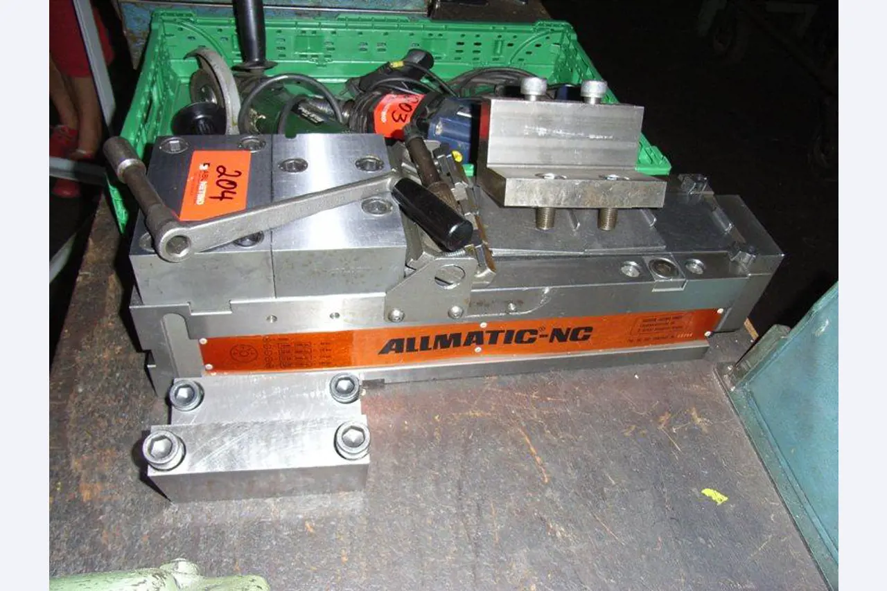 Leimbach Werkzeugbau GmbH & Co. KG<br>Leimbach Besitz GmbH & Co. KG-1