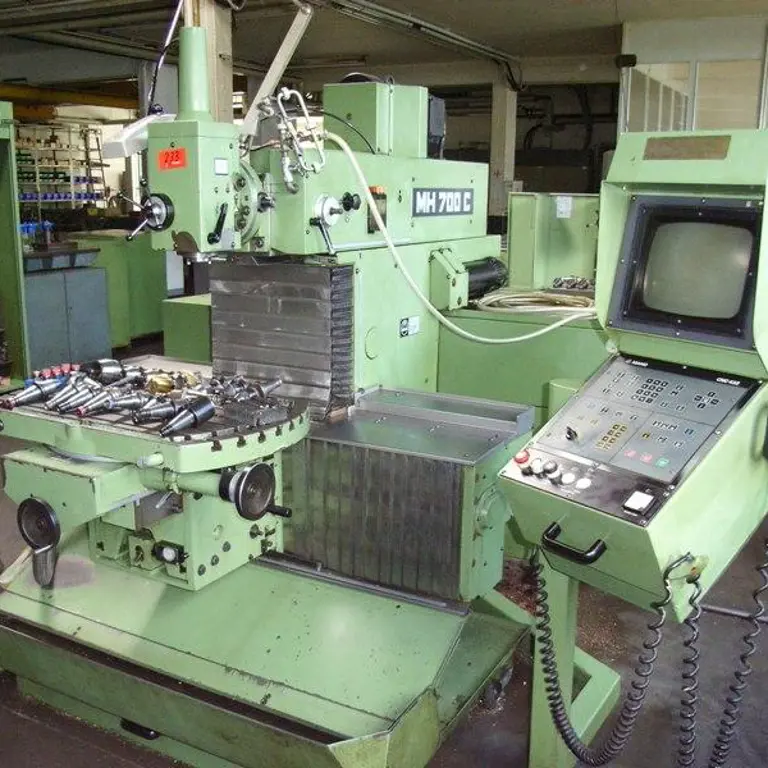 CNC-Werkzeugfräs-/bohrmaschine Maho MH 700 C