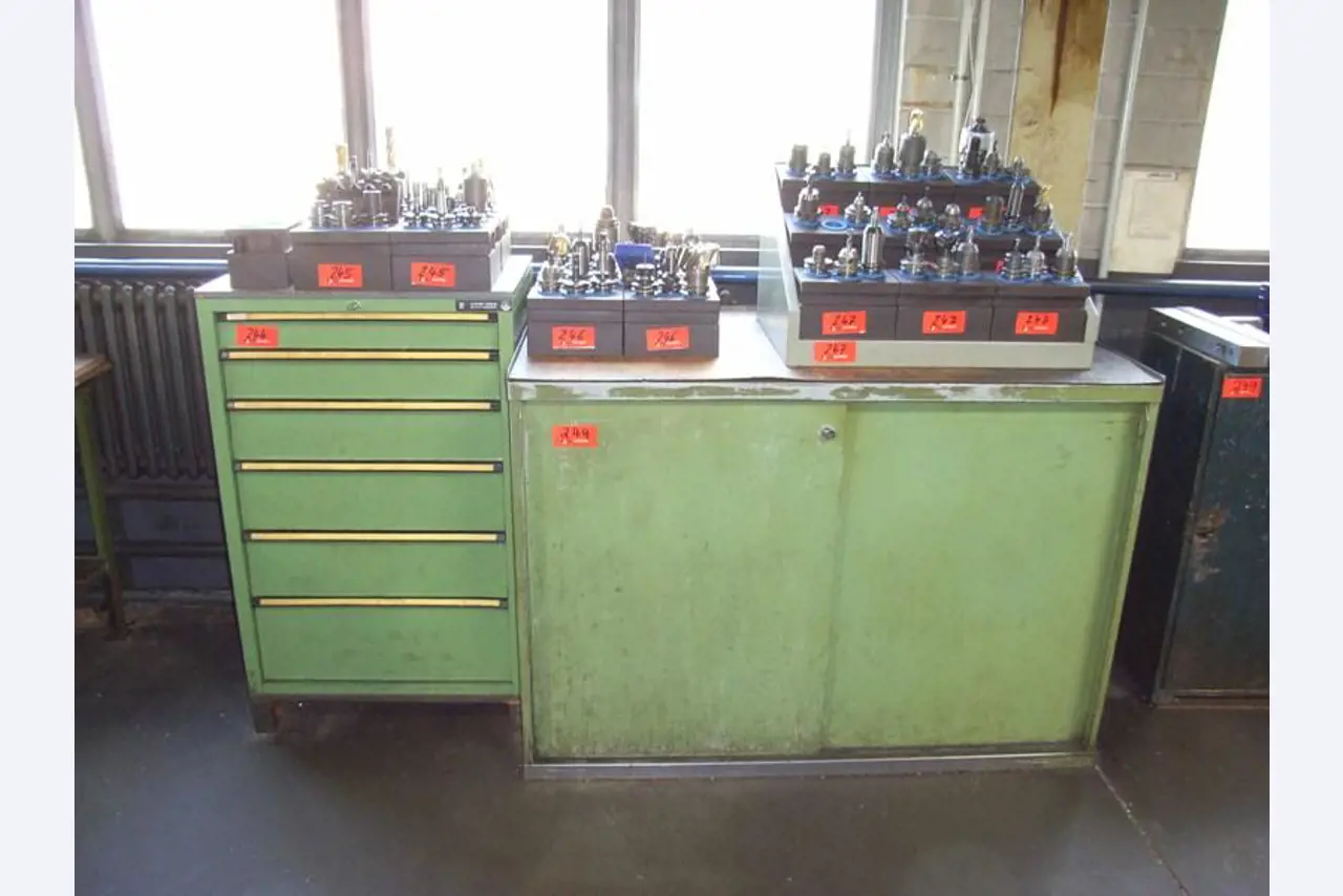 Leimbach Werkzeugbau GmbH & Co. KG<br>Leimbach Besitz GmbH & Co. KG-1