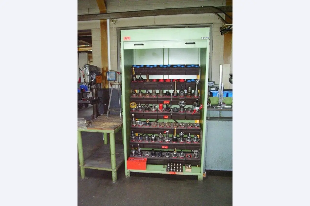 Leimbach Werkzeugbau GmbH & Co. KG<br>Leimbach Besitz GmbH & Co. KG-1