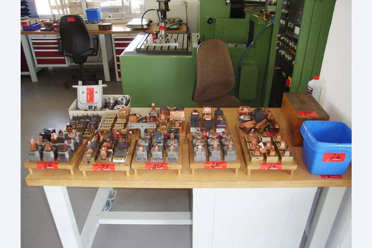 Leimbach Werkzeugbau GmbH & Co. KG<br>Leimbach Besitz GmbH & Co. KG-1