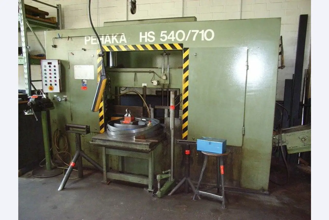 Leimbach Werkzeugbau GmbH & Co. KG<br>Leimbach Besitz GmbH & Co. KG-1