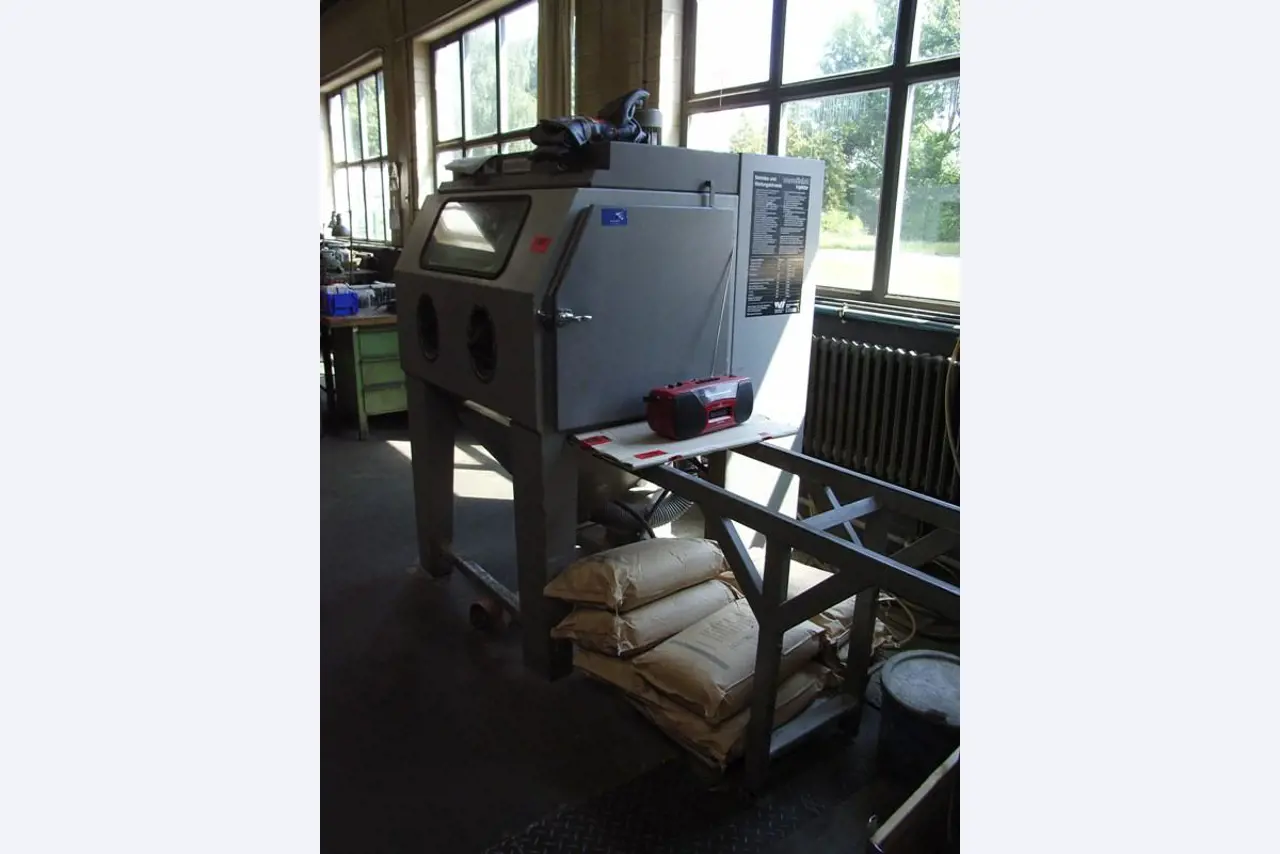 Leimbach Werkzeugbau GmbH & Co. KG<br>Leimbach Besitz GmbH & Co. KG-1