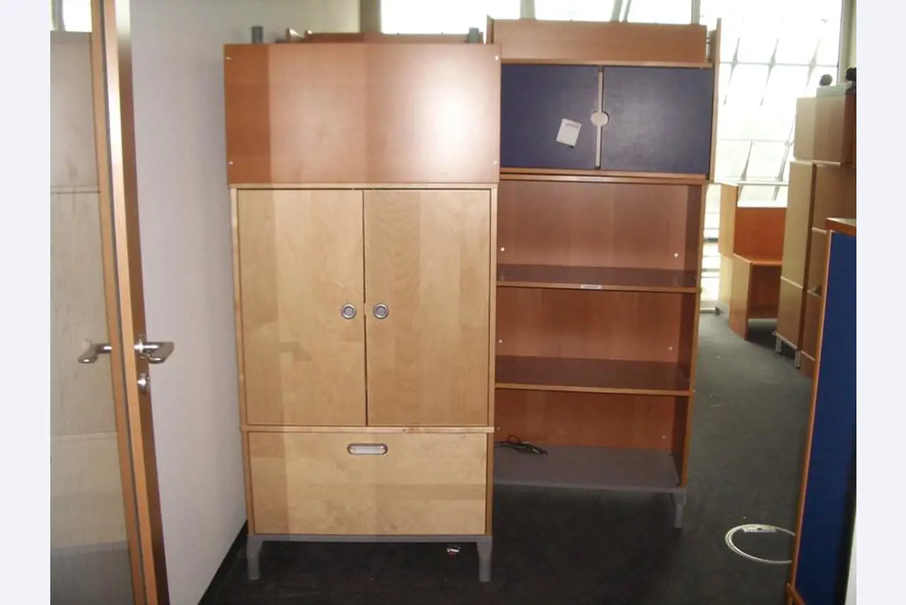 1 lot office furniture-13