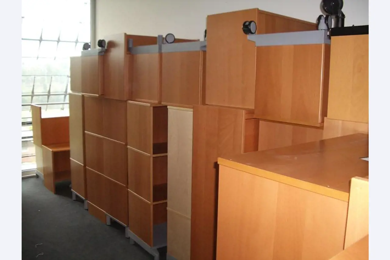 1 lot office furniture-15